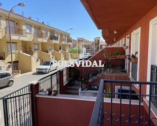 Vista exterior de Dúplex en venda en Orihuela amb Terrassa i Balcó
