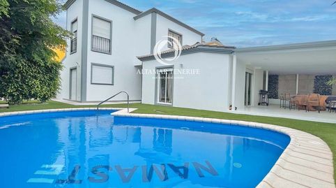 Villa pareada de lujo en El Madroñal  Costa Adeje