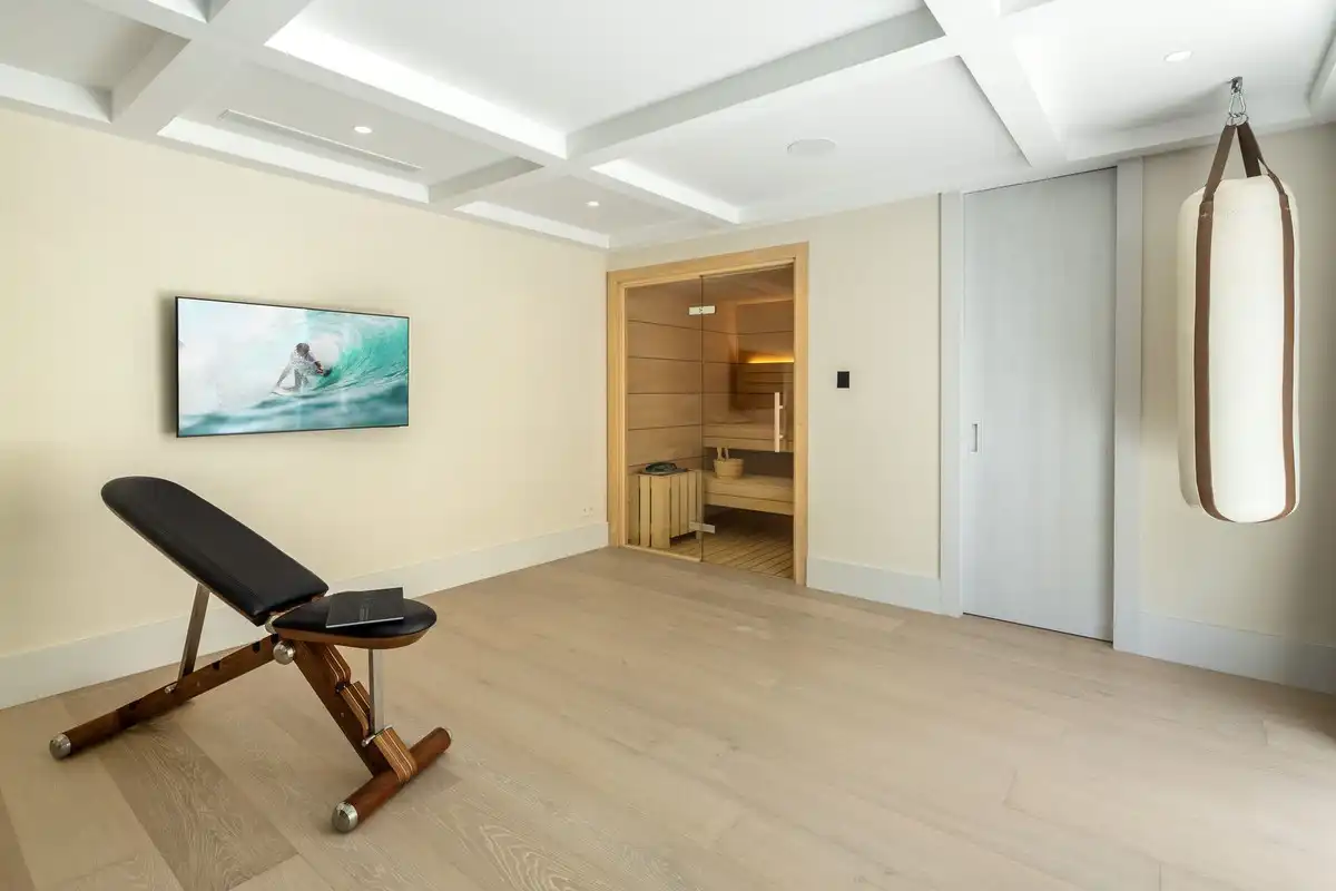 Haus oder Chalet zum Verkauf in Marbella mit Klimaanlage, Privatgarten und Terrasse