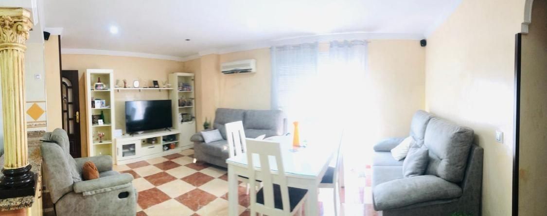Sala d'estar de Pis en venda en Arahal amb Aire condicionat