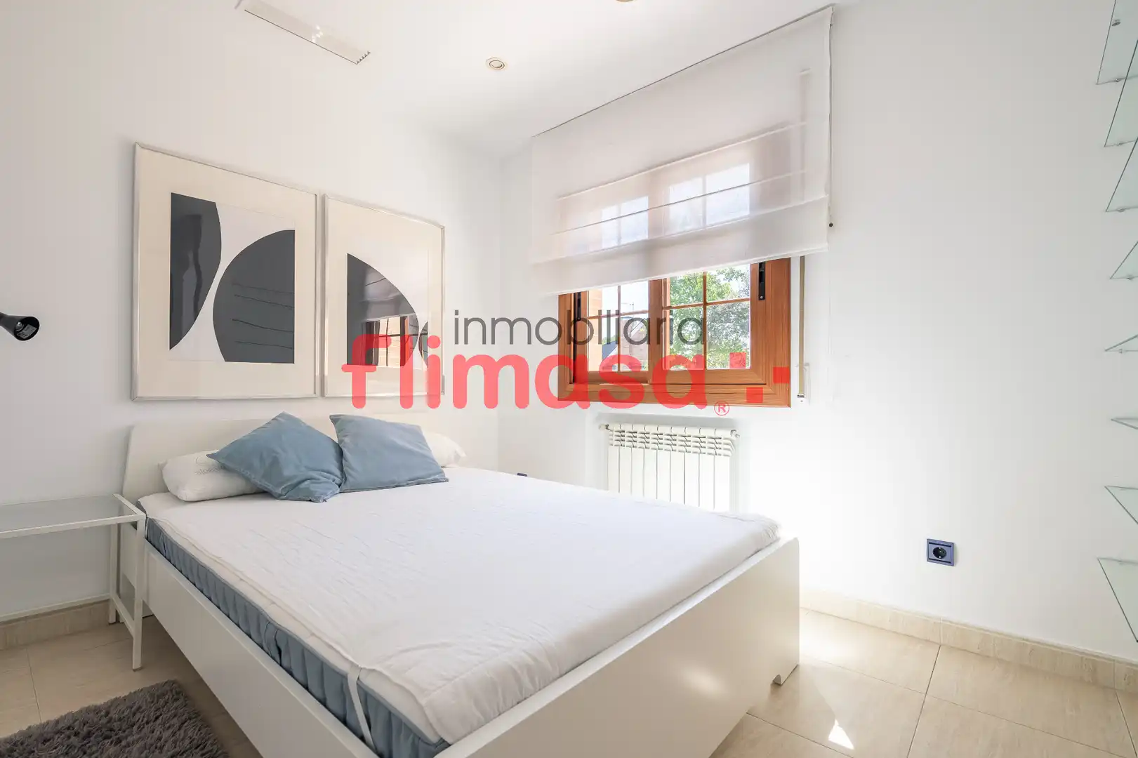 Habitación de Casa o chalet en venta en Villaviciosa de Odón con Aire acondicionado, Calefacción y Jardín privado