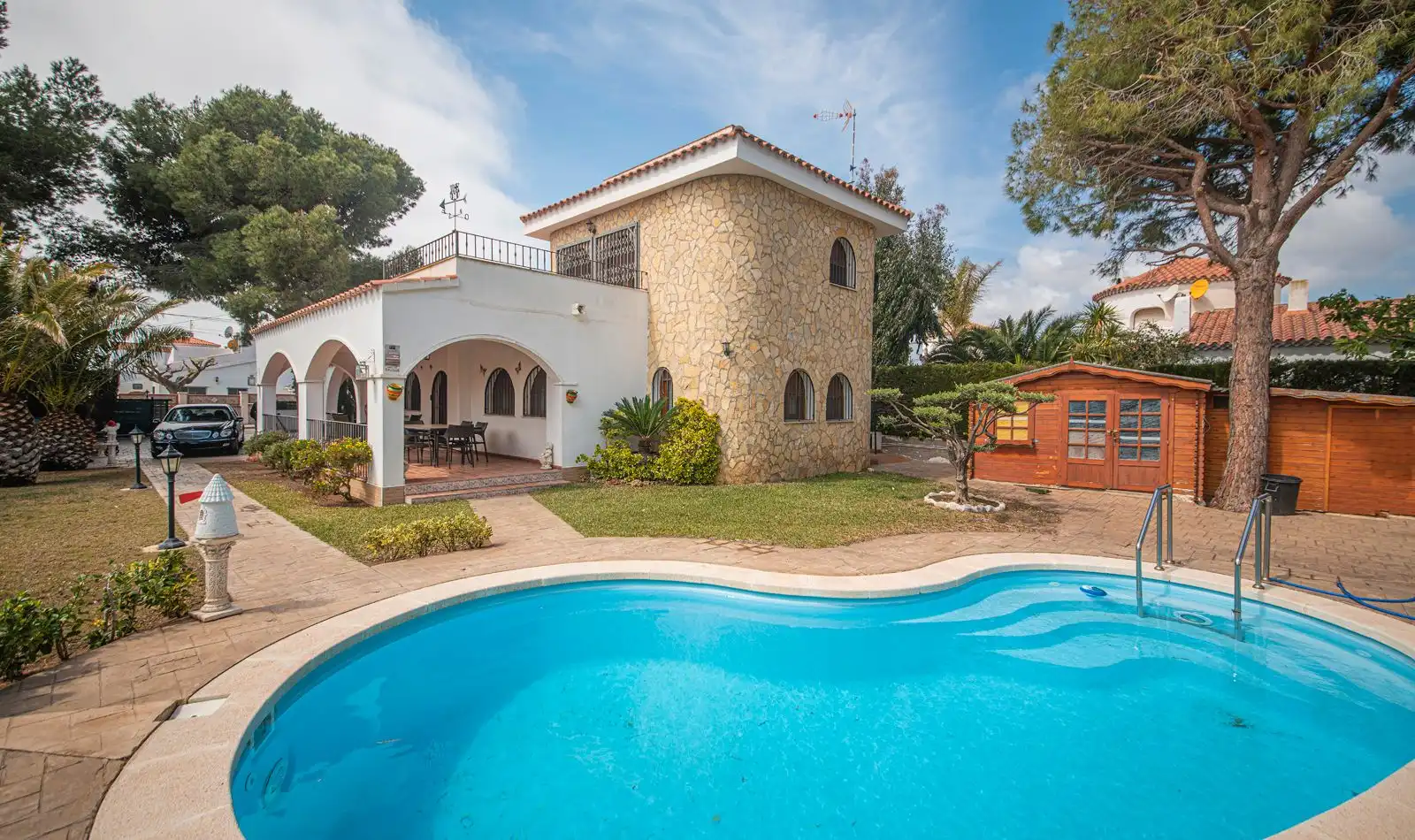 Chalet con piscina en venta en Carrer Número Dotze