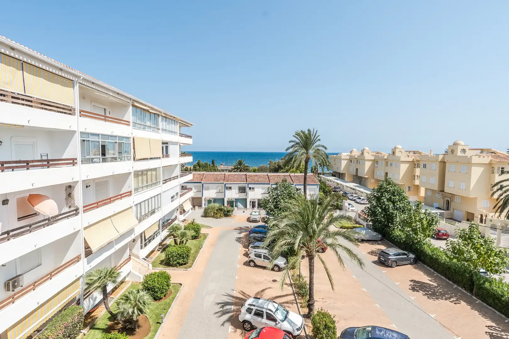 Vista exterior de Apartament en venda en Dénia amb Aire condicionat i Forn
