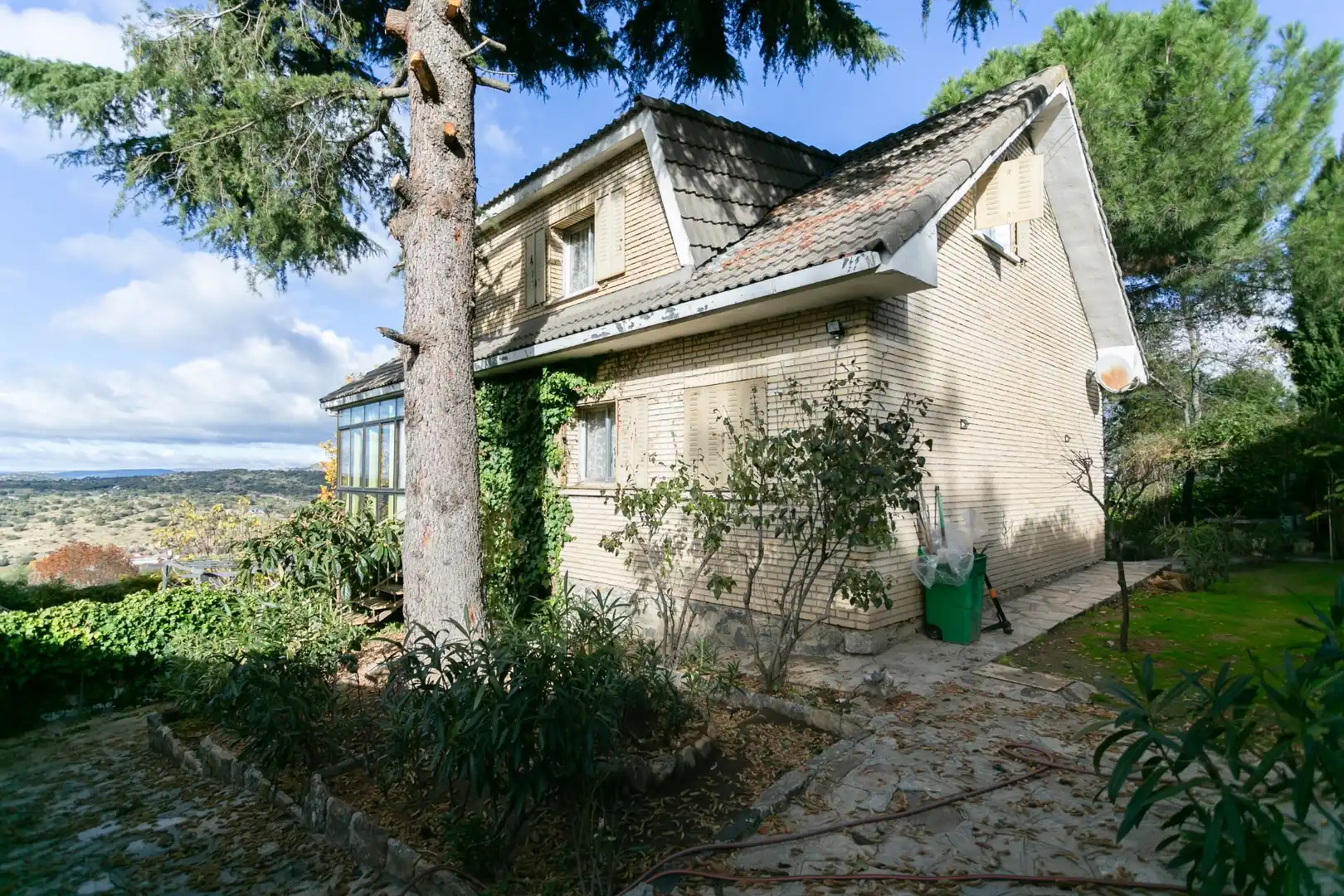 Haus mit Pool zum Verkauf in via lactea