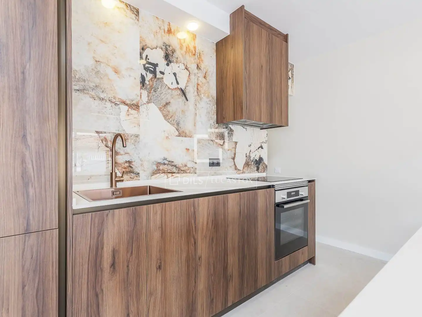 Kitchen of Attic for sale in Barcelona  with Air Conditioner, Terrace and Balcony