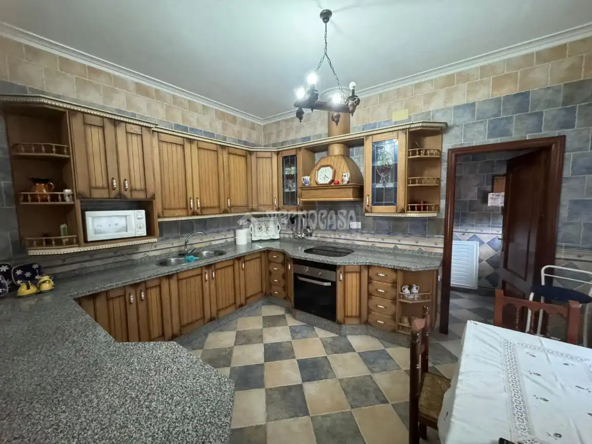 Kitchen of Country homes for sale in Almendralejo  with Air Conditioner and Furnished