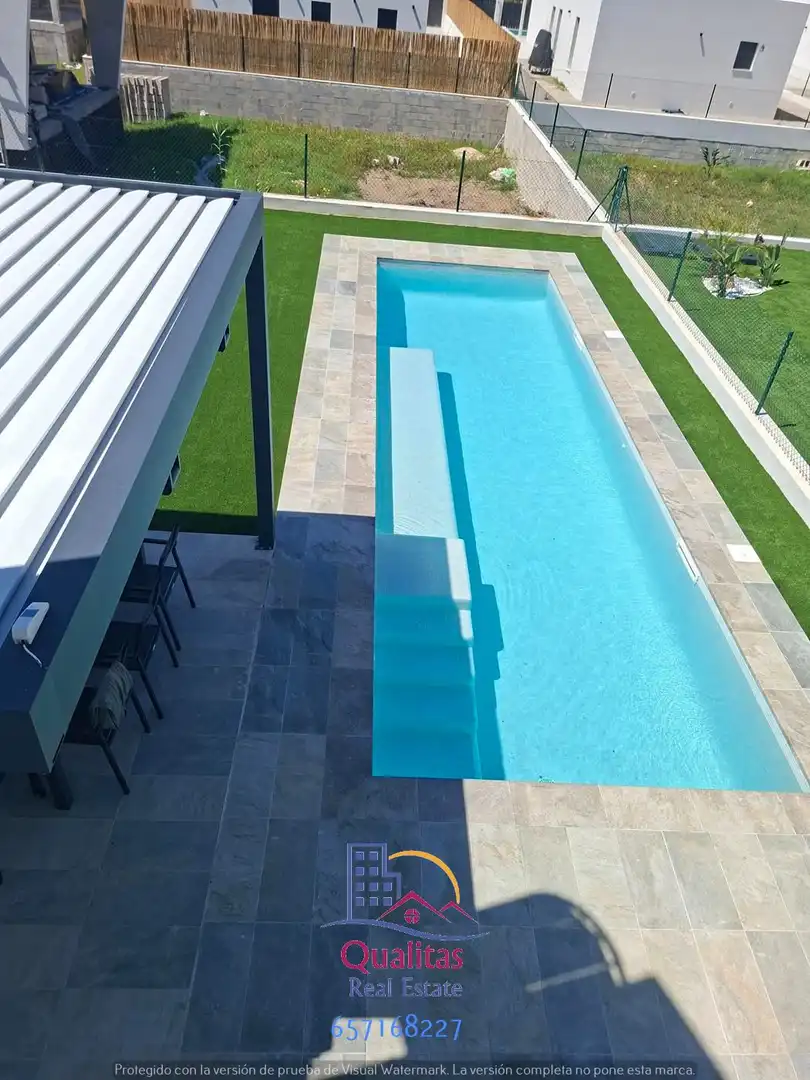 Piscina de Casa o xalet de lloguer en Oliva amb Aire condicionat, Calefacció i Jardí privat