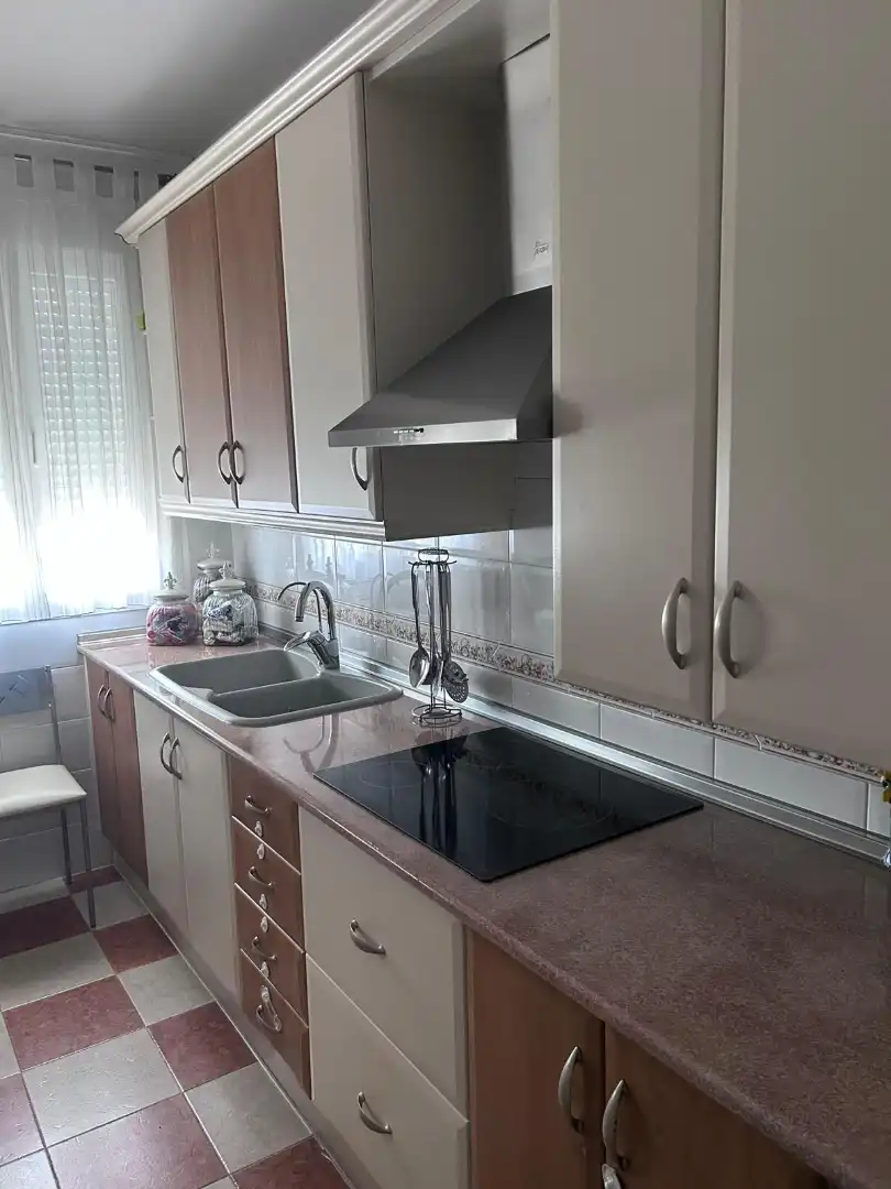 Cocina de Casa adosada en venta en Campo de Criptana con Aire acondicionado, Calefacción y Trastero