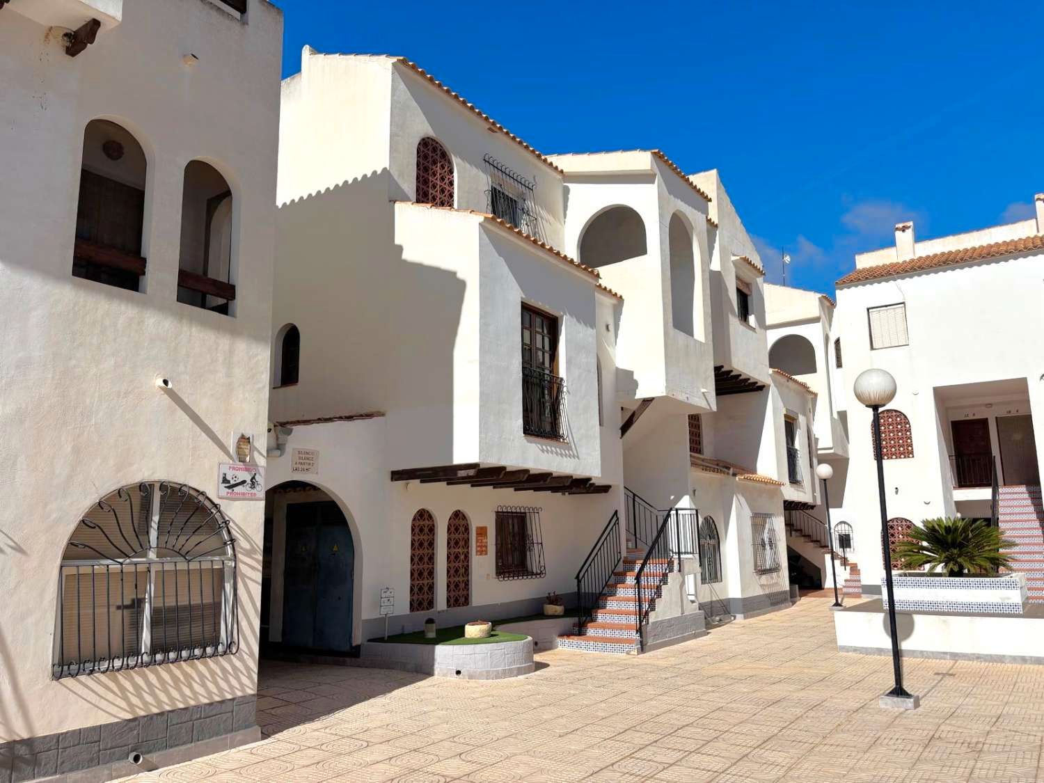Vista exterior de Apartamento en venta en Torrevieja con Terraza y Piscina