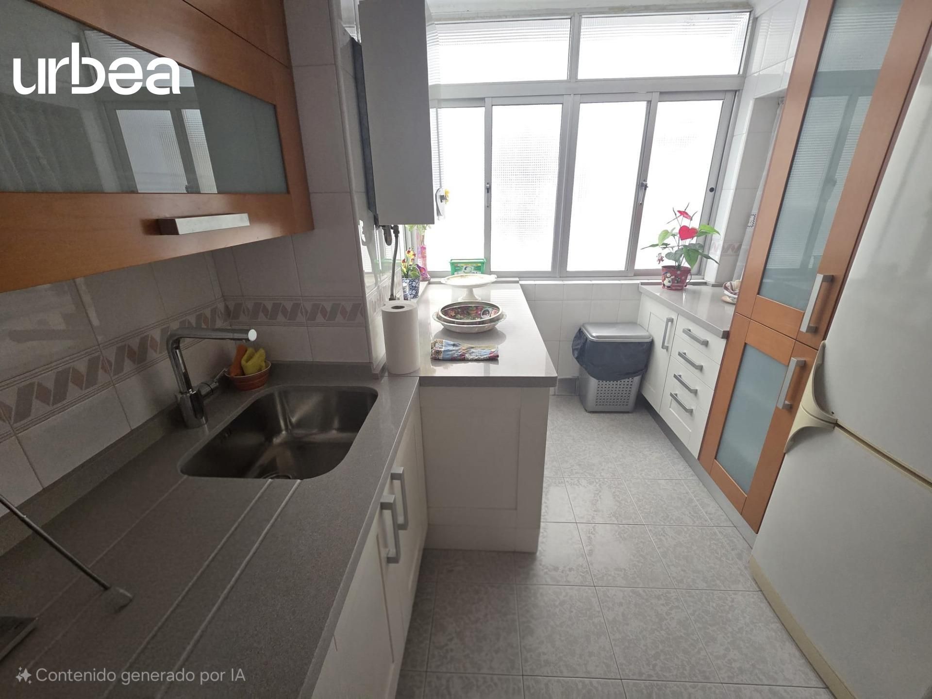 Cuina de Pis en venda en Málaga Capital amb Calefacció i Terrassa