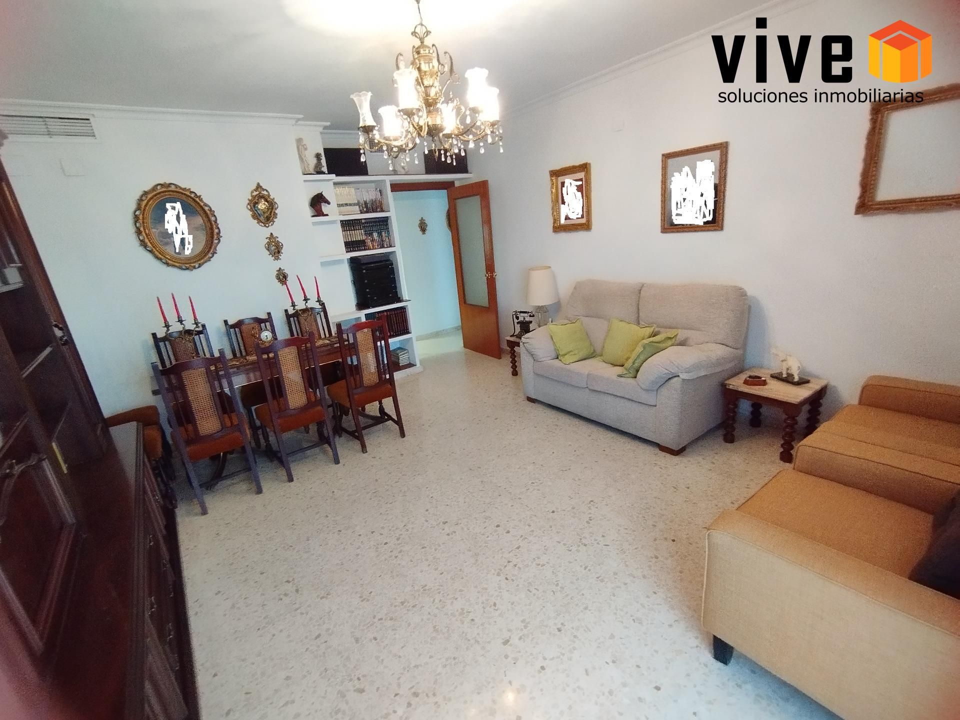 Living room of Flat for sale in  Sevilla Capital  with Air Conditioner and Terrace