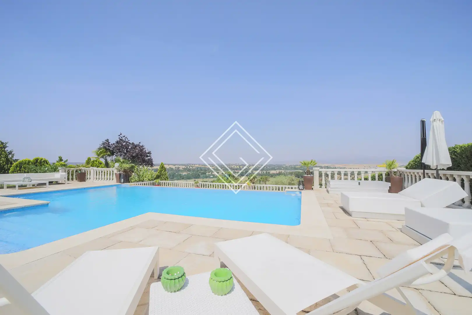 Piscina de Casa o chalet en venta en Algete con Aire acondicionado, Calefacción y Jardín privado