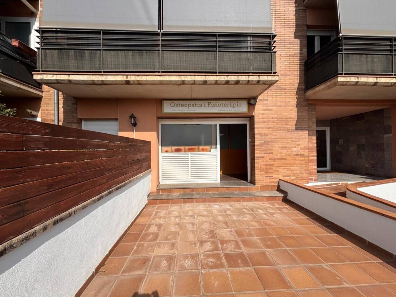 Vista exterior de Local en venda en Fornells de la Selva amb Aire condicionat