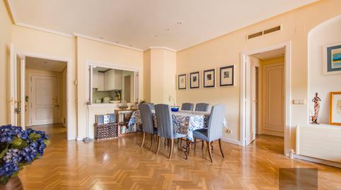 Foto 3 de Piso en venta en Calle de Antonio López Aguado, La Paz, Madrid