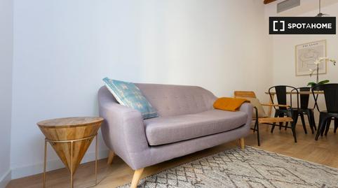 Foto 4 de Pis de lloguer a El Raval, Barcelona