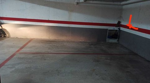 Oportunidad de comprar 2 plazas de garaje juntas en la población de Llaurí, en zona céntrica.2 plazas divididas por una raya situa
