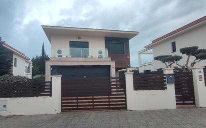 Vista exterior de Casa o xalet en venda en Sant Julià de Ramis amb Aire condicionat, Calefacció i Jardí privat