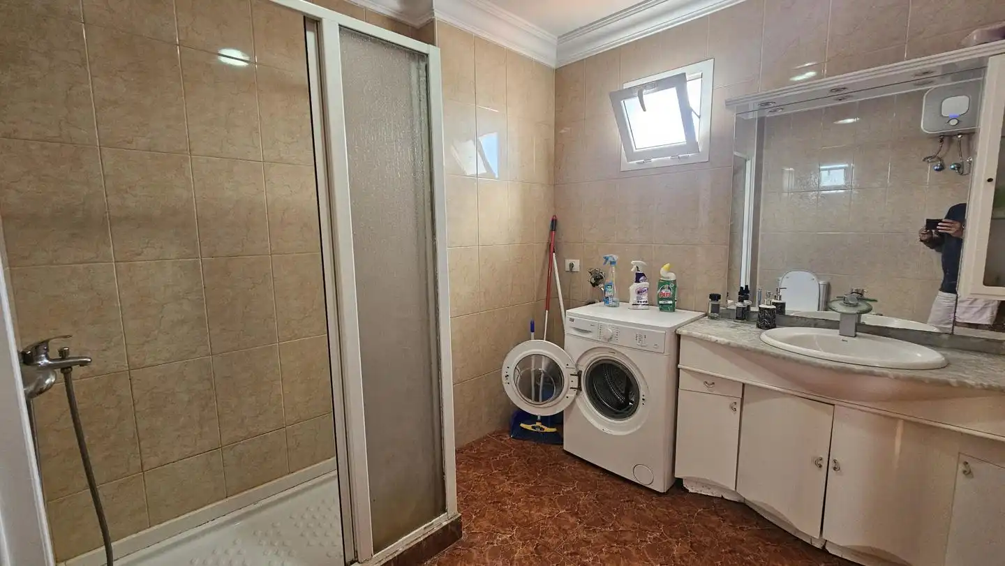 Baño de Piso de alquiler en San Bartolomé de Tirajana con Terraza y Amueblado