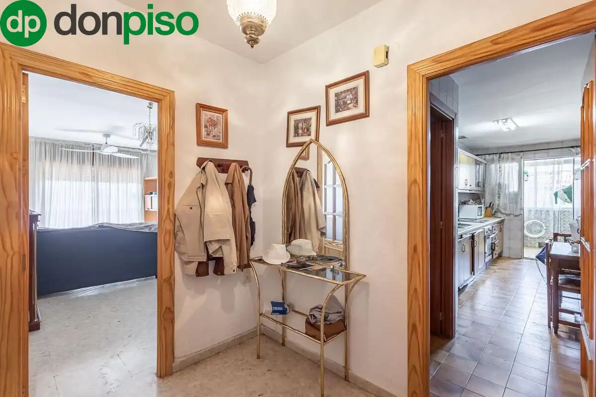 Flat for sale in Granada  with Heating and Balcony