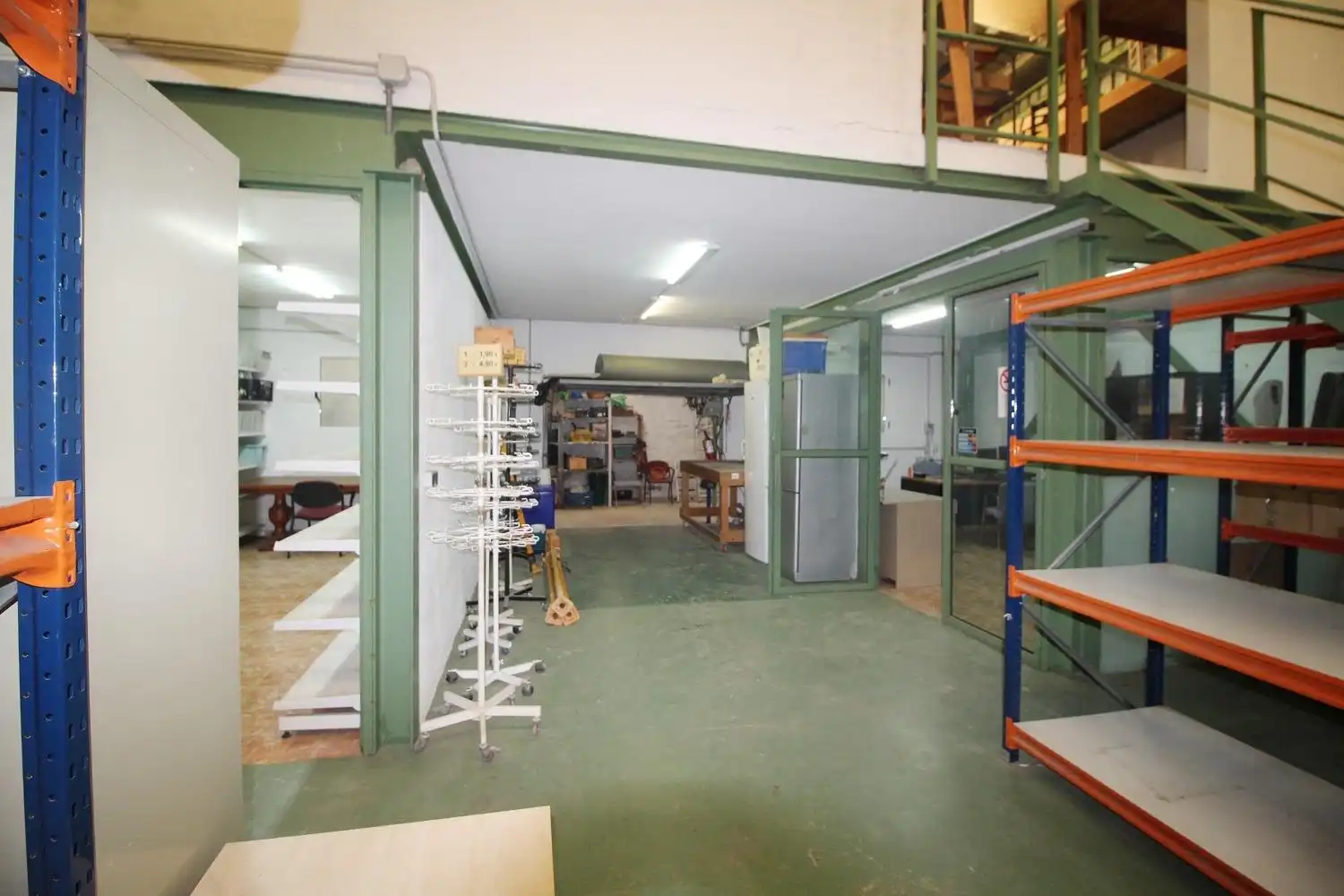 Industrial buildings for sale in Oropesa del Mar / Orpesa