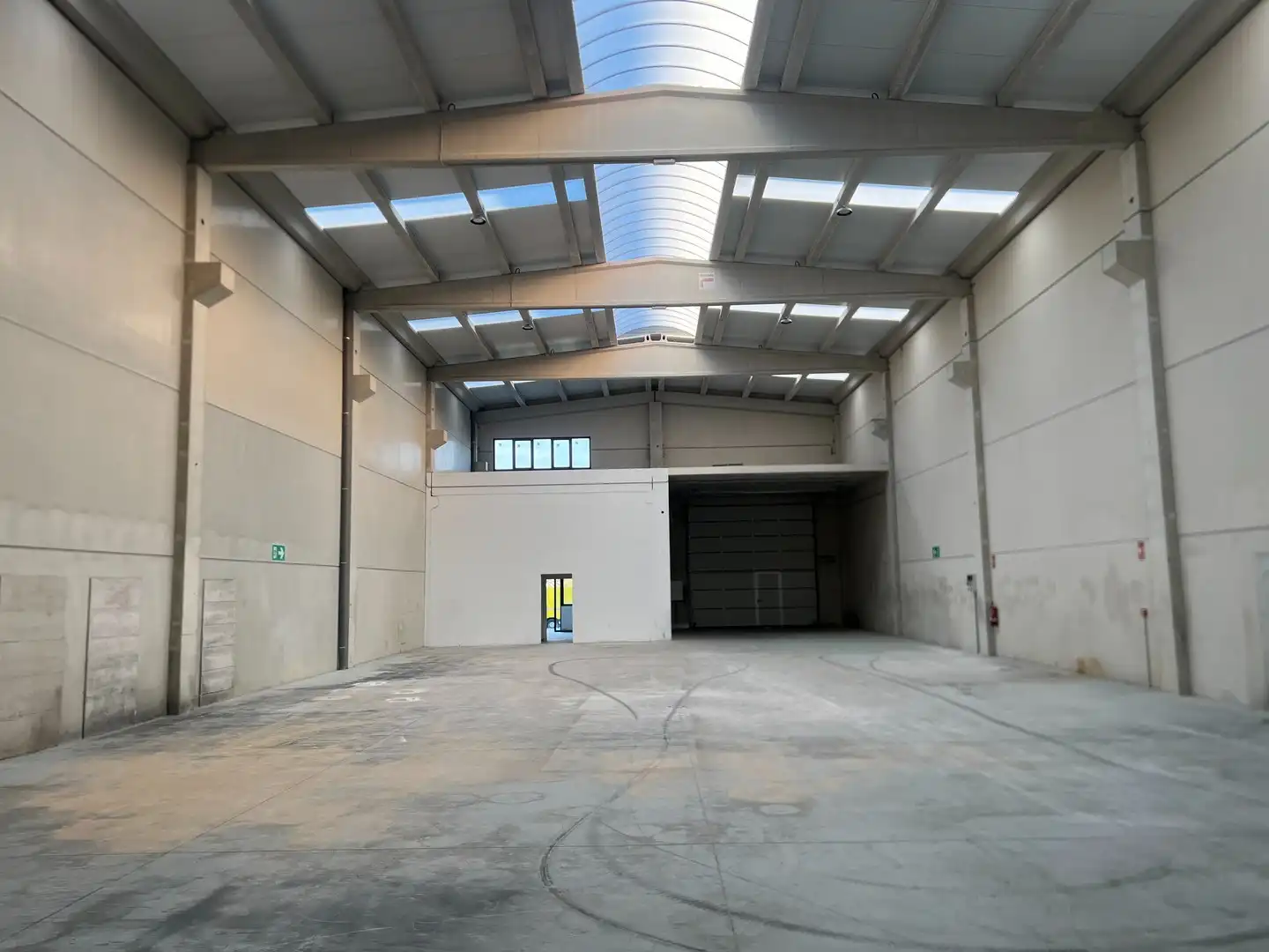 Industriegebäude zur Miete in Rúa Barbeito María, imagen 2