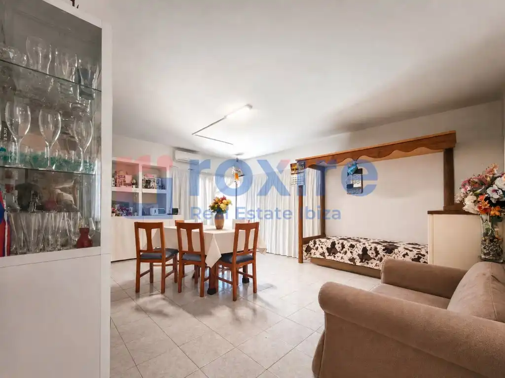 Sala d'estar de Casa o xalet en venda en Sant Josep de sa Talaia amb Aire condicionat, Jardí privat i Terrassa