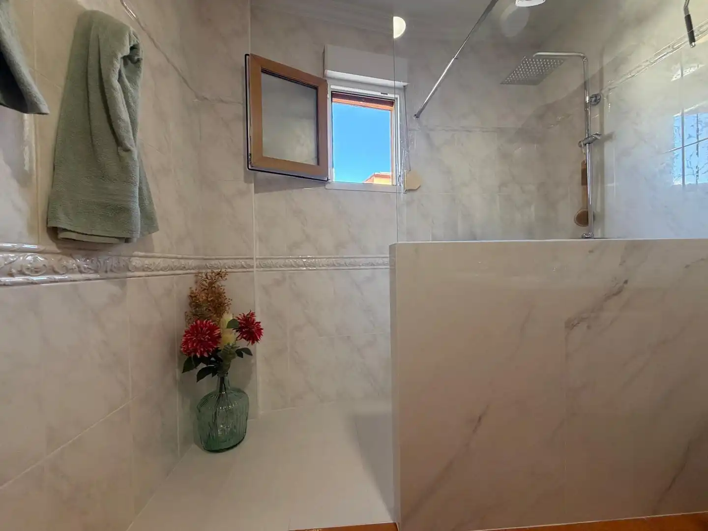 Bathroom of Houses for sale in Aspe  with Air Conditioner, Heating and Terrace