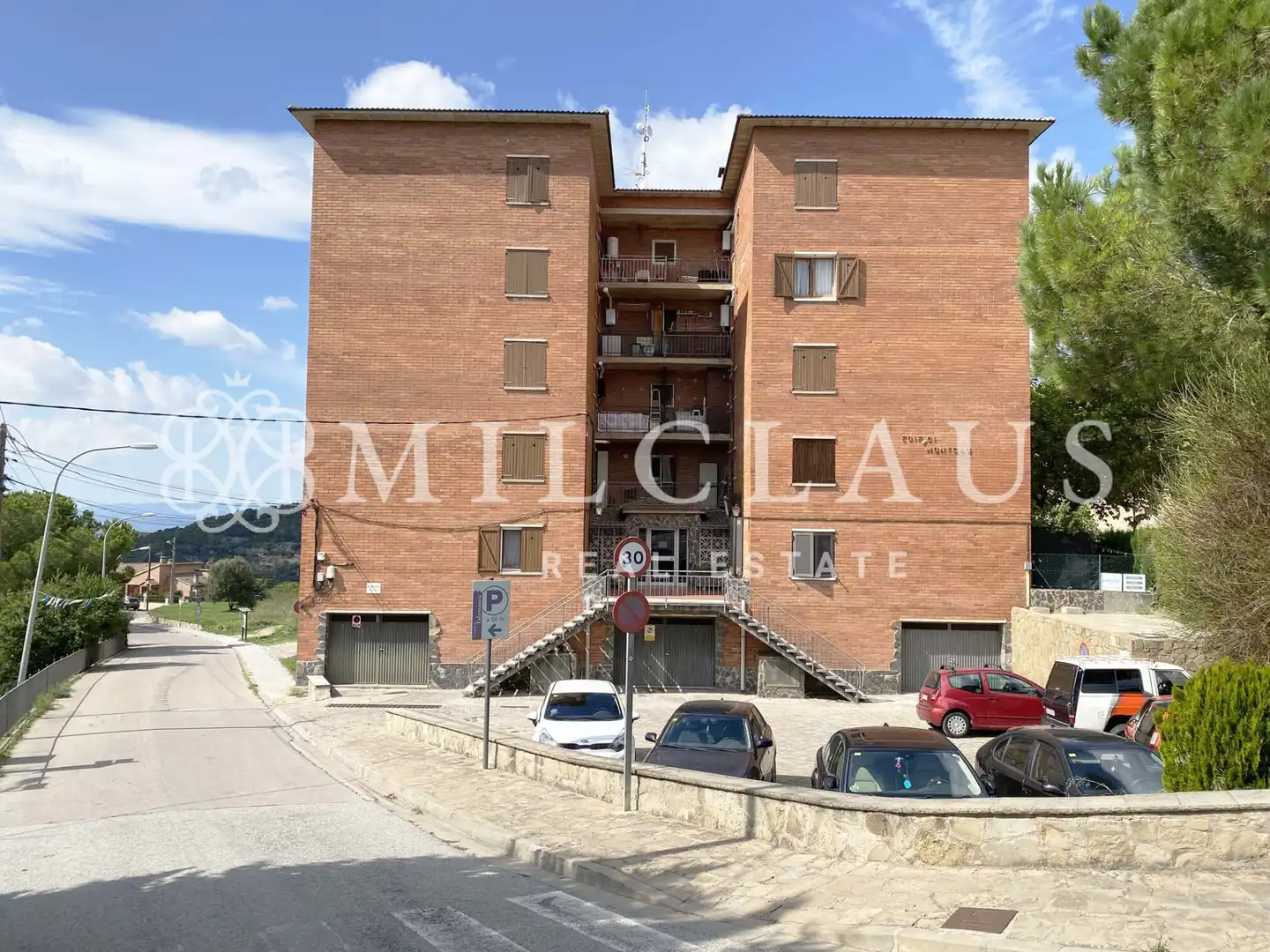 Exterior view of Flat for rent in Talamanca, Barcelona