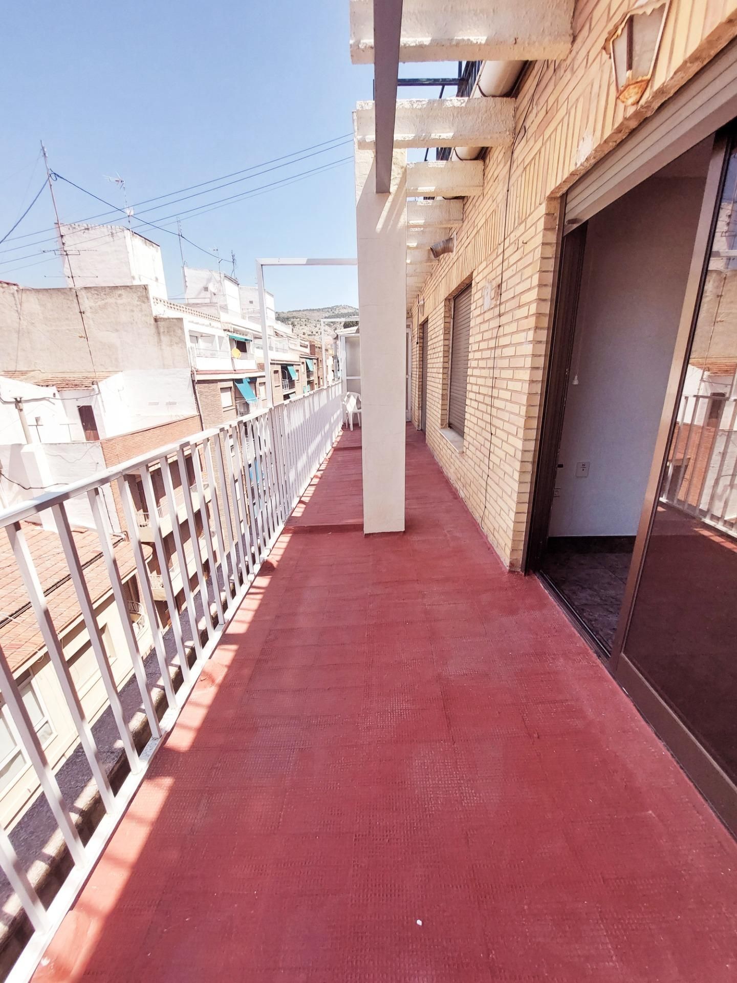 Vista exterior de Àtic en venda en Ibi amb Terrassa