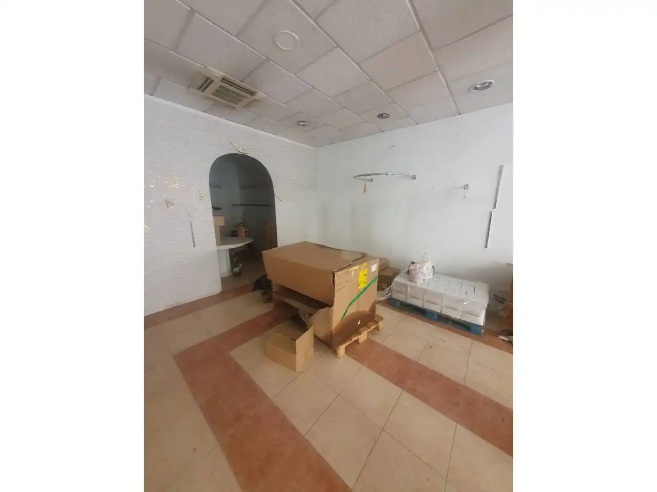 Local comercial en venda a Úbeda, imagen 9