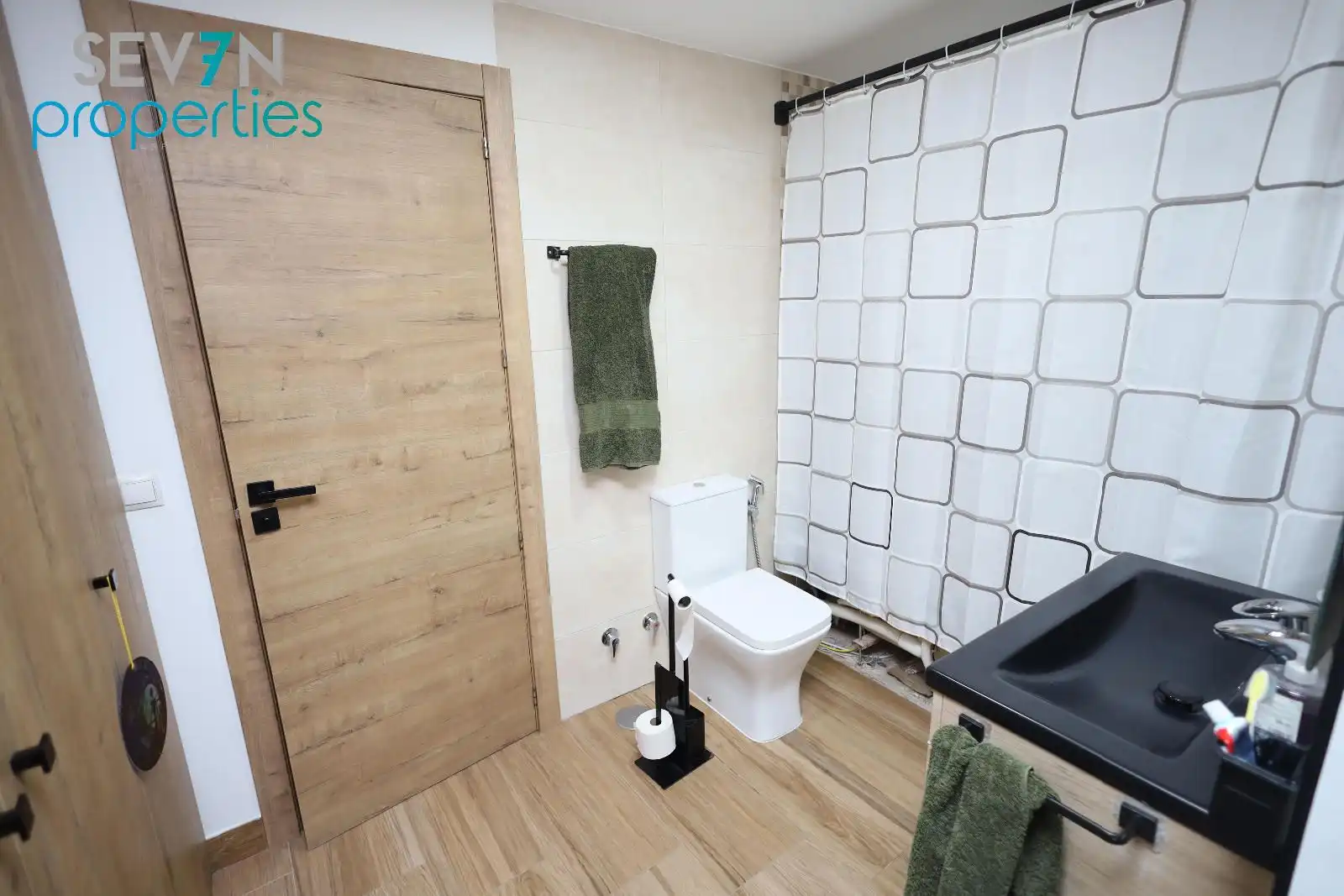 Bathroom of Detached homes for sale in Méntrida  with Air Conditioner, Heating and Parquet flooring
