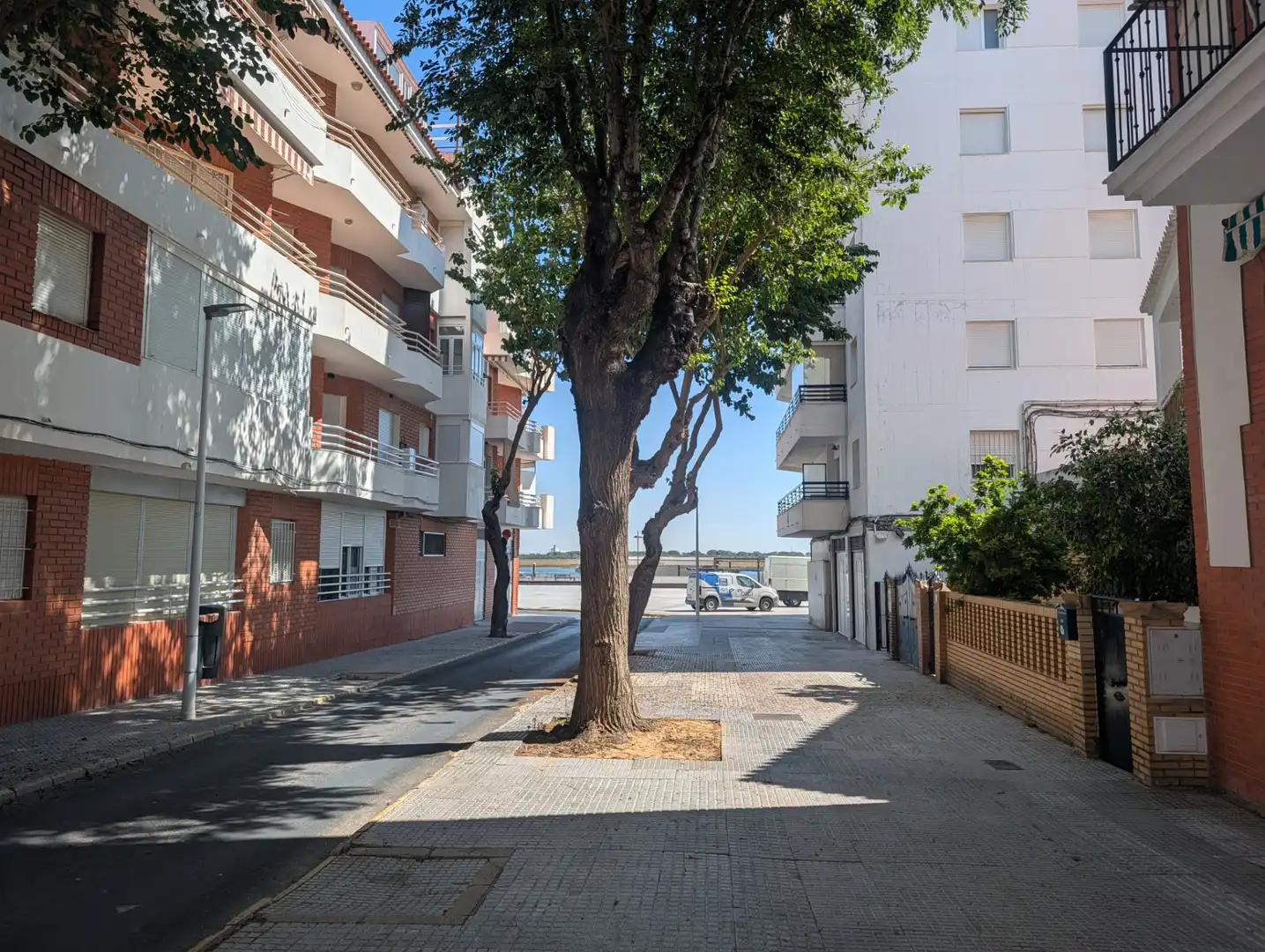 Vista exterior de Piso en venta en Punta Umbría con Terraza, Amueblado y Horno