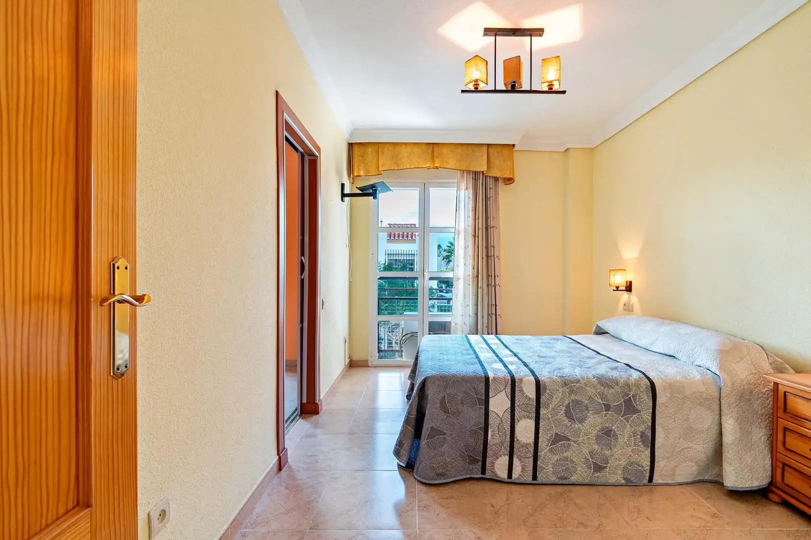 Habitación de Piso en venta en El Ejido con Amueblado