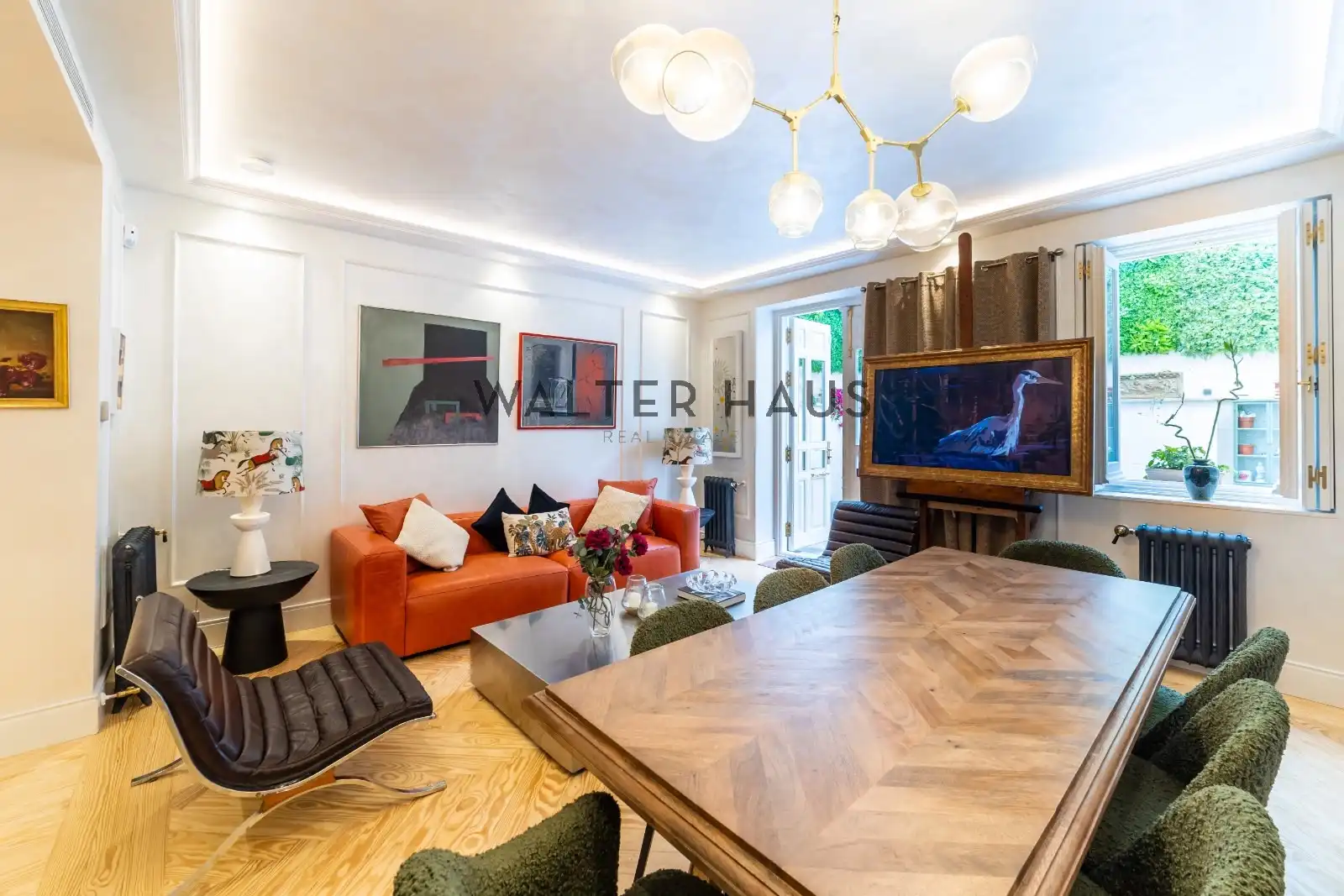Living room of Flat for sale in Chamberí