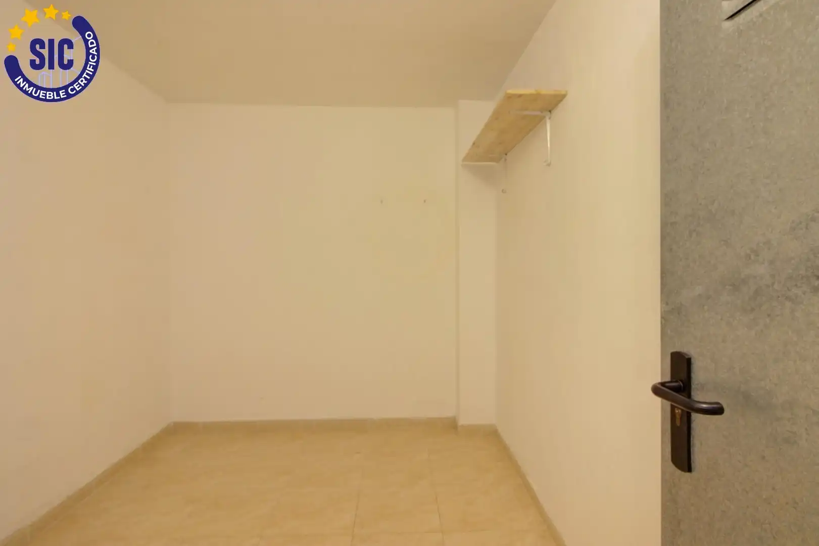 Wohnung zum Verkauf in Almenara mit Parkett, Abstellraum und Möbliert