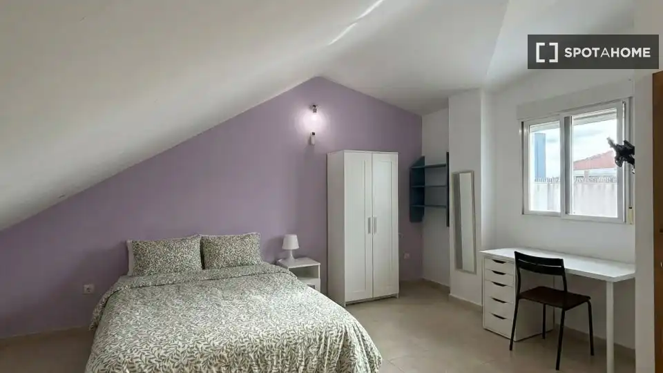 Bedroom of Flat for share in Benaguasil  with Air Conditioner, Heating and Furnished