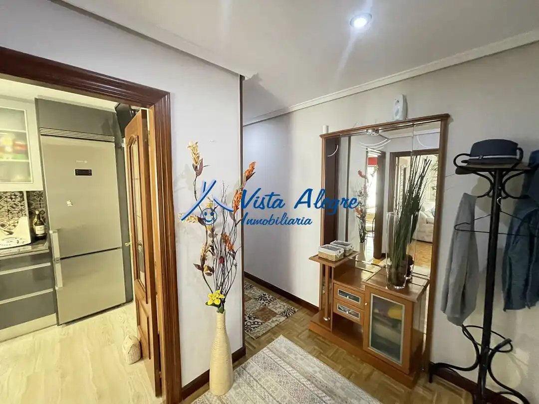 Piso en venta en Haro con Calefacción, Parquet y Terraza
