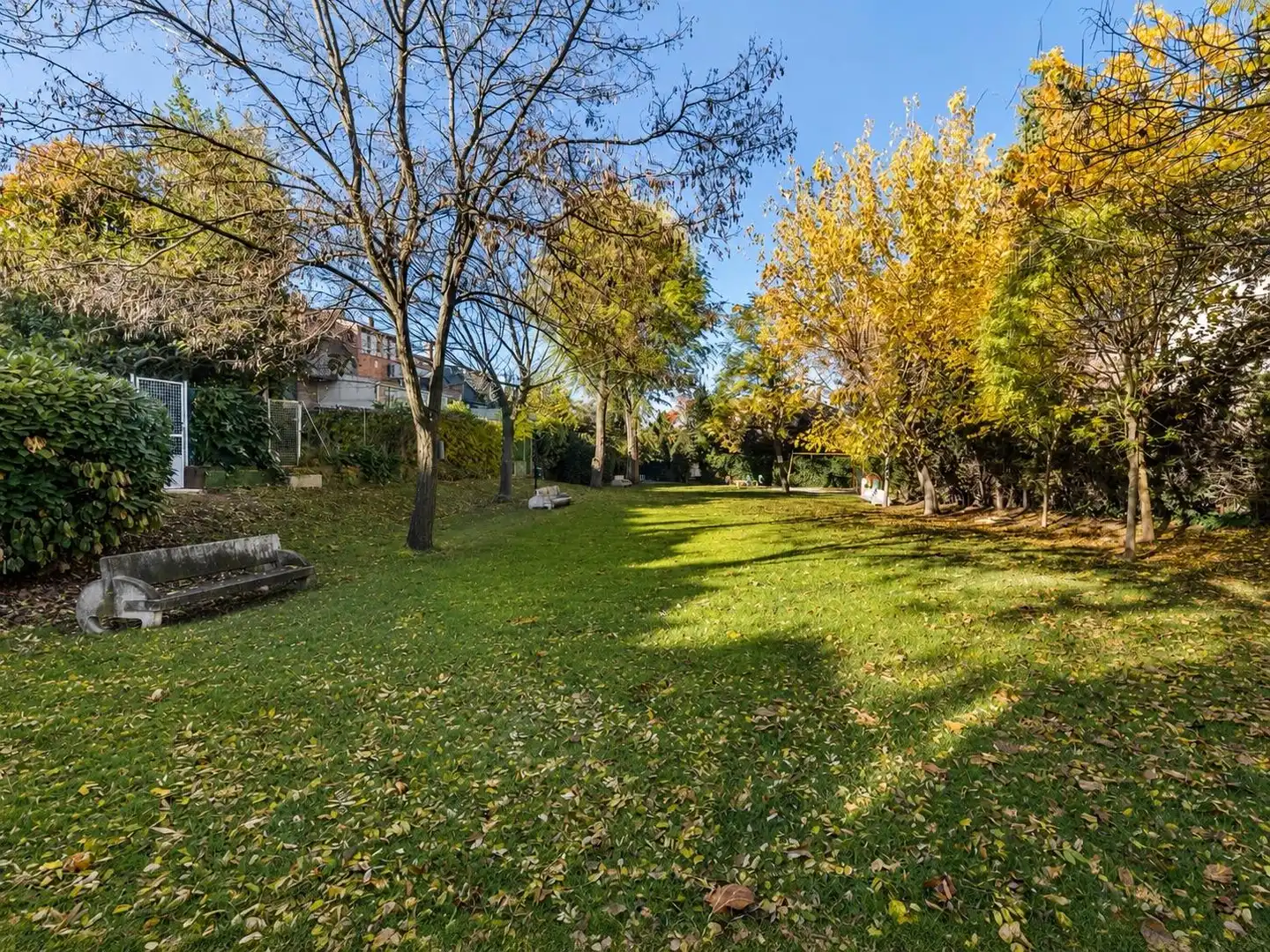 Maisonette zum Verkauf in La Moraleja mit Klimaanlage, Heizung und Privatgarten