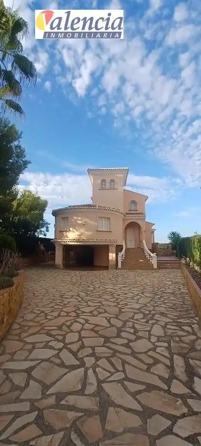 Vista exterior de Casa o chalet en venta en Chiva con Jardín privado