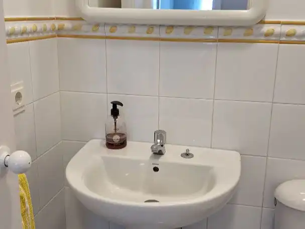 Badezimmer von Büro zur Miete in El Puerto de Santa María mit Klimaanlage, Heizung und Möbliert