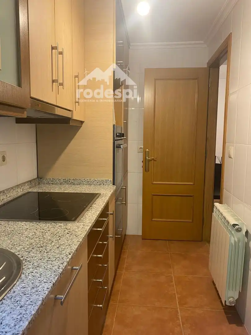Piso con ascensor en venta en A Cañiza, imagen 3