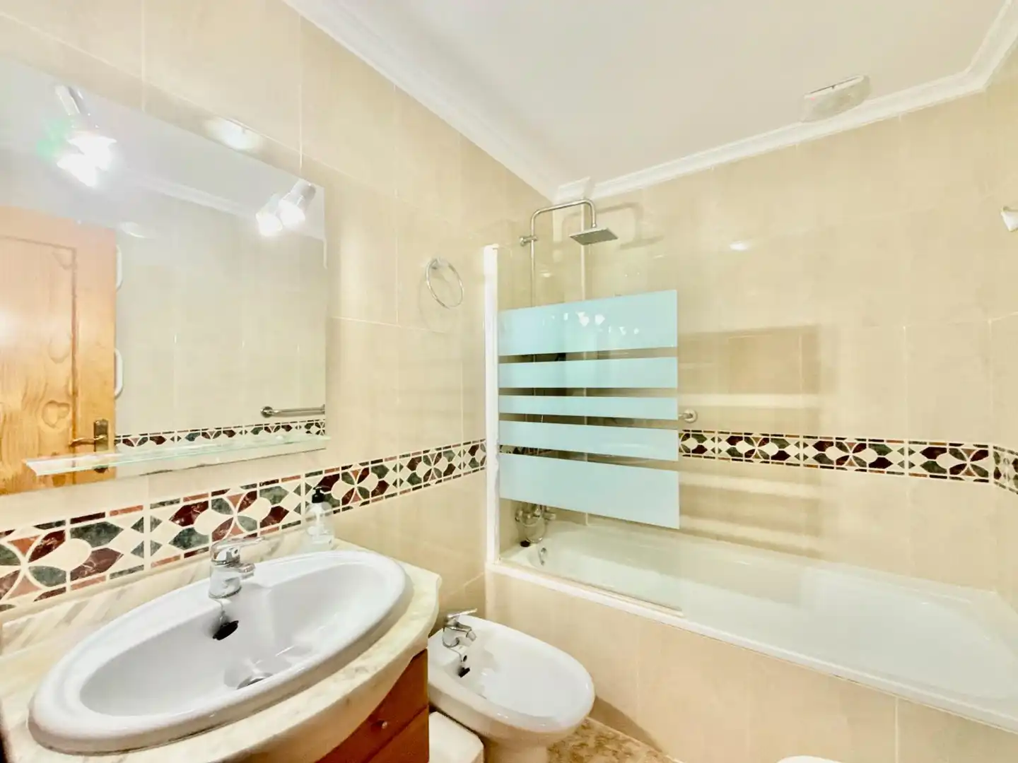 Bathroom of Detached homes for sale in Pilar de la Horadada  with Air Conditioner, Private garden and Terrace