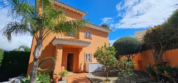 Villa mit Terrasse zum Verkauf in Calle Buitre 132, imagen 2