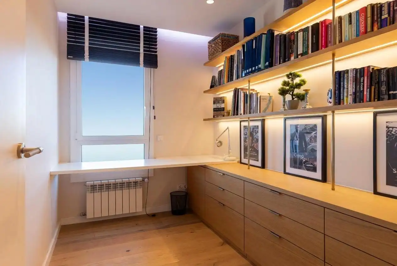 Habitación de Ático en venta en Sabadell con Aire acondicionado, Calefacción y Parquet