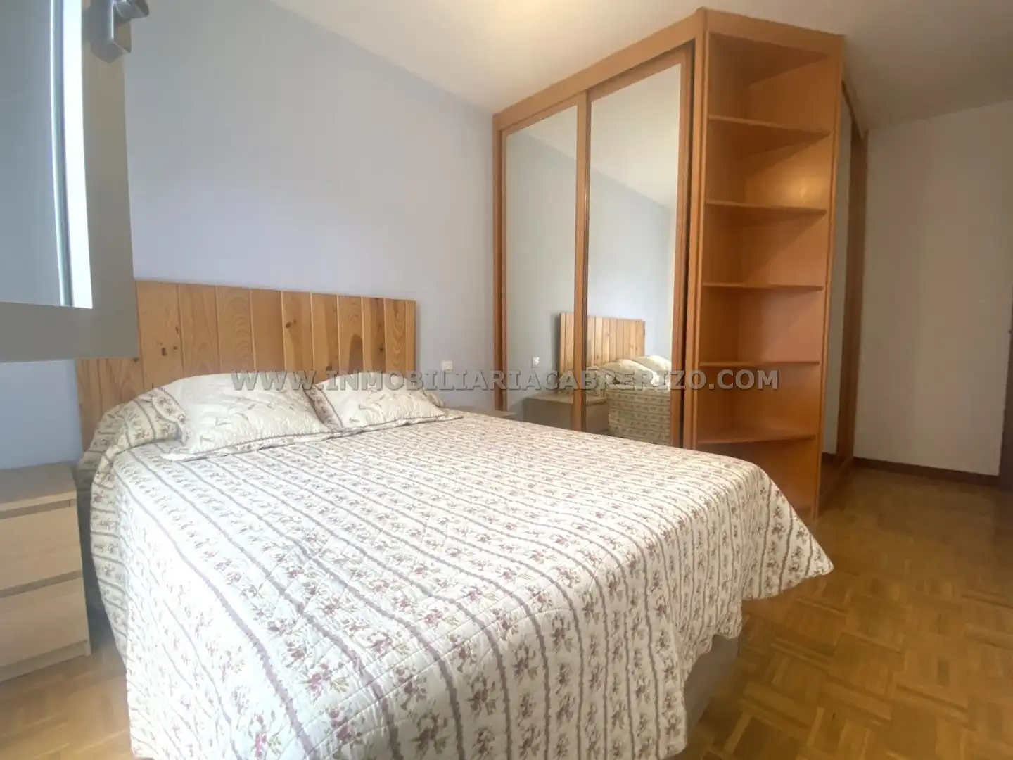 Habitación de Piso en venta en  Pamplona / Iruña con Calefacción, Jardín privado y Parquet