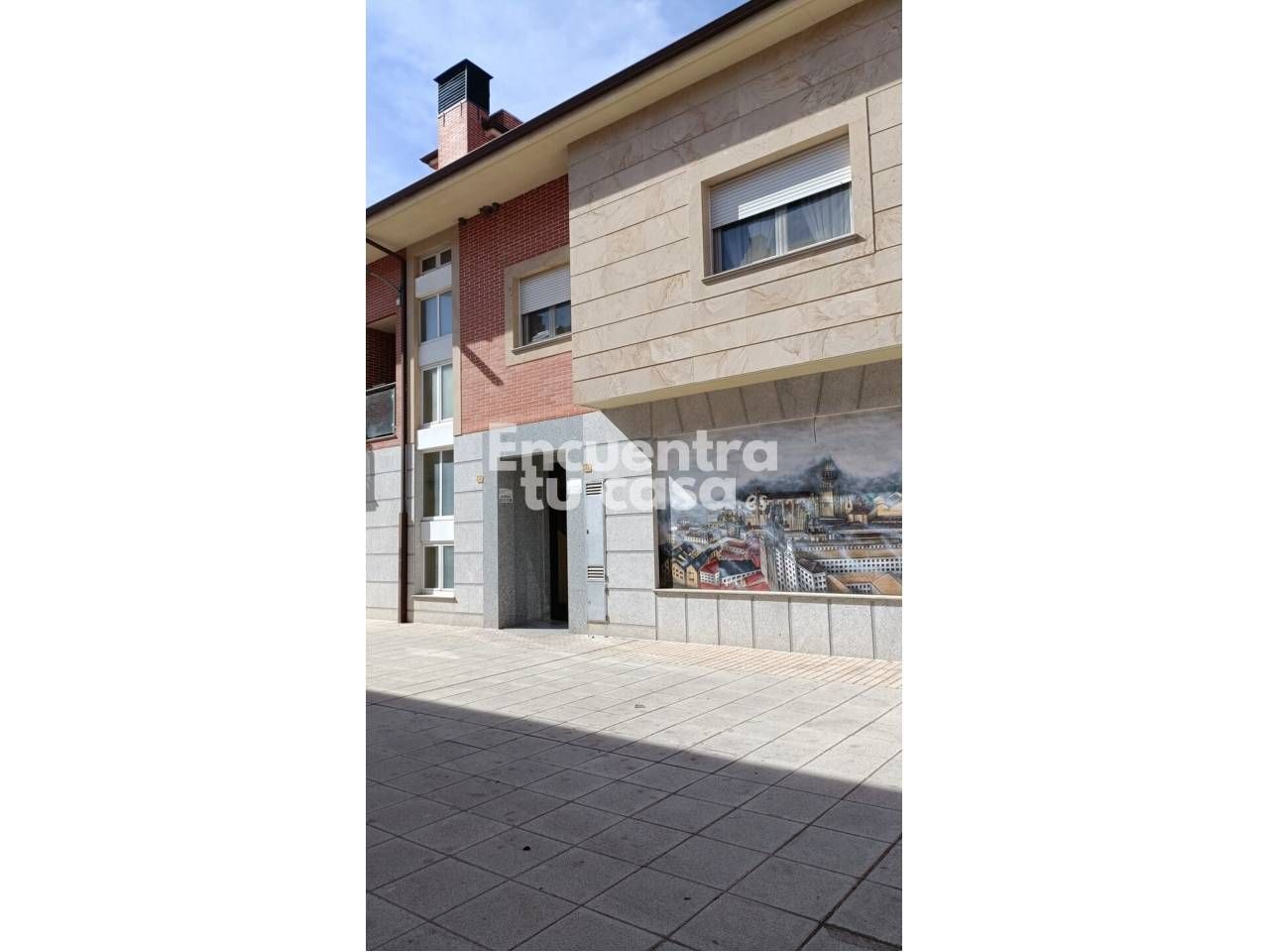 Vista exterior de Piso en venta en Moriscos con Calefacción, Parquet y Terraza