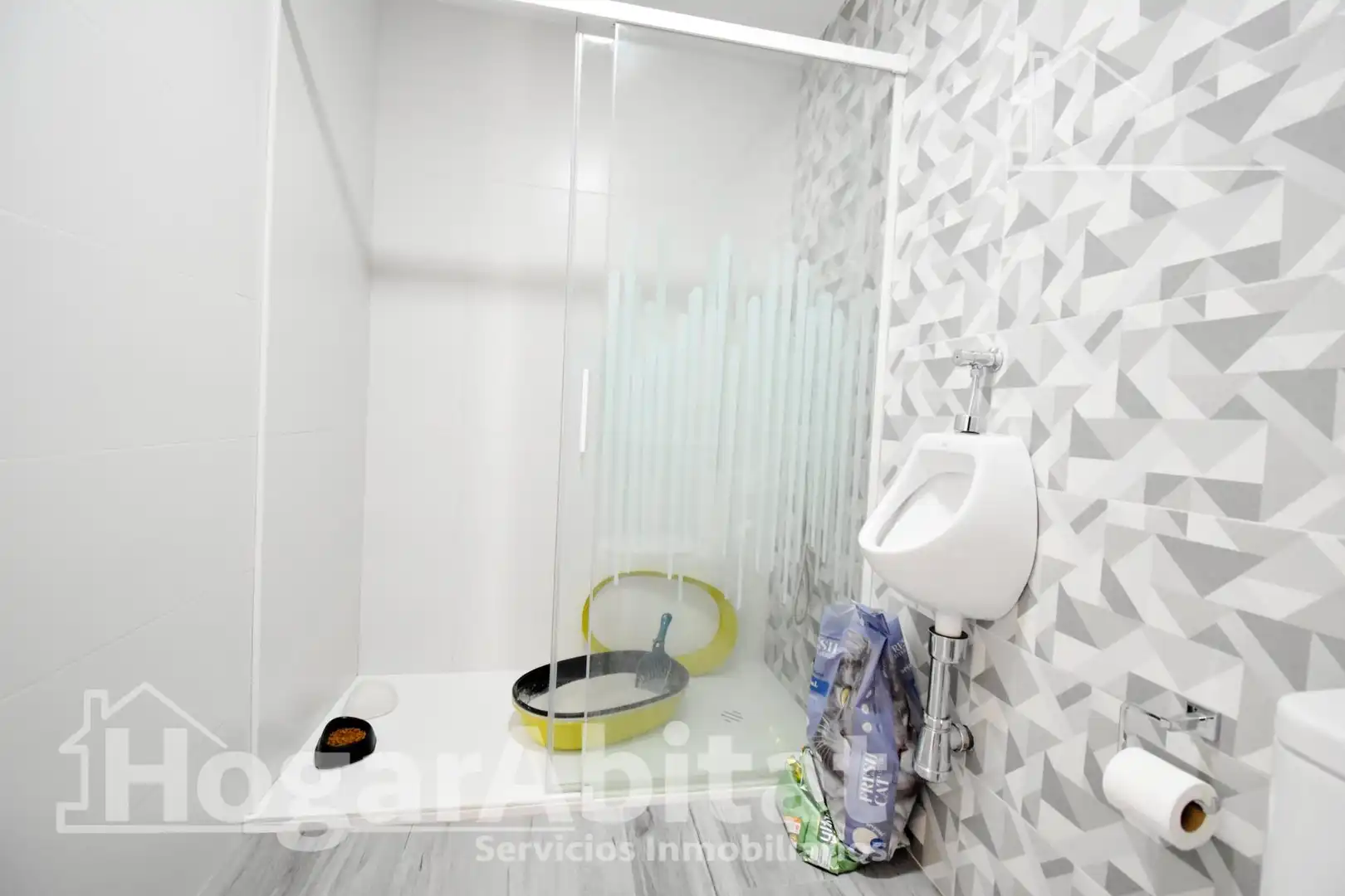 Baño de Piso en venta en Oliva con Aire acondicionado, Calefacción y Terraza