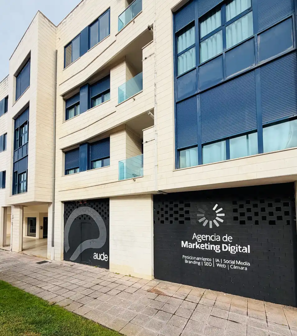Business premises for sale in El Astillero - CL VISTA ALEGRE