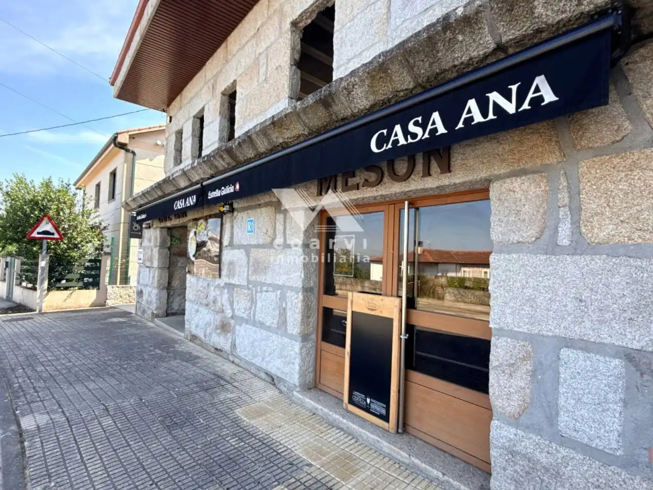 Local comercial en traspaso en Calle Mugares