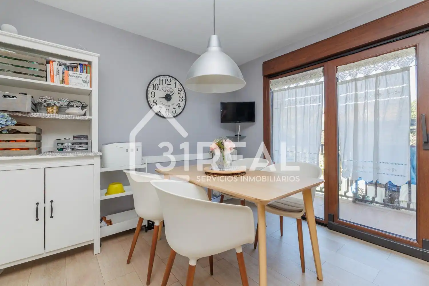 Menjador de Casa o xalet en venda en Madrid amb Aire condicionat, Calefacció i Jardí privat